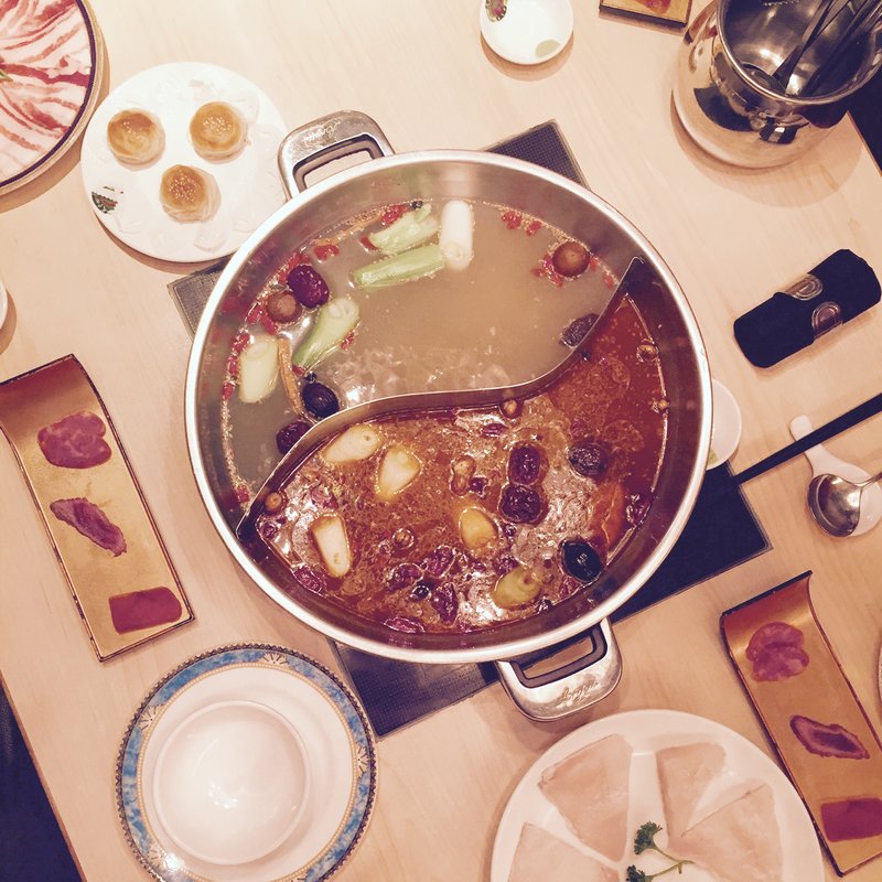 薬膳鍋スープ単品（大鍋）(天香回味 赤坂別館 （テンシャンフェイウェイ）)