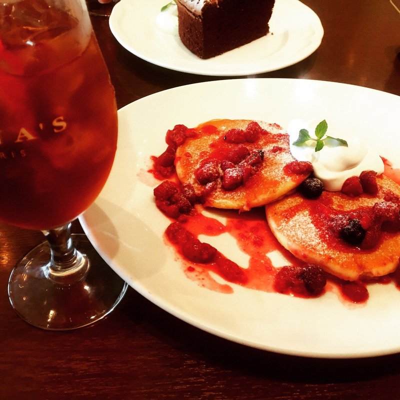 ミックスベリーパンケーキ  drink set(NINA'S PARIS)