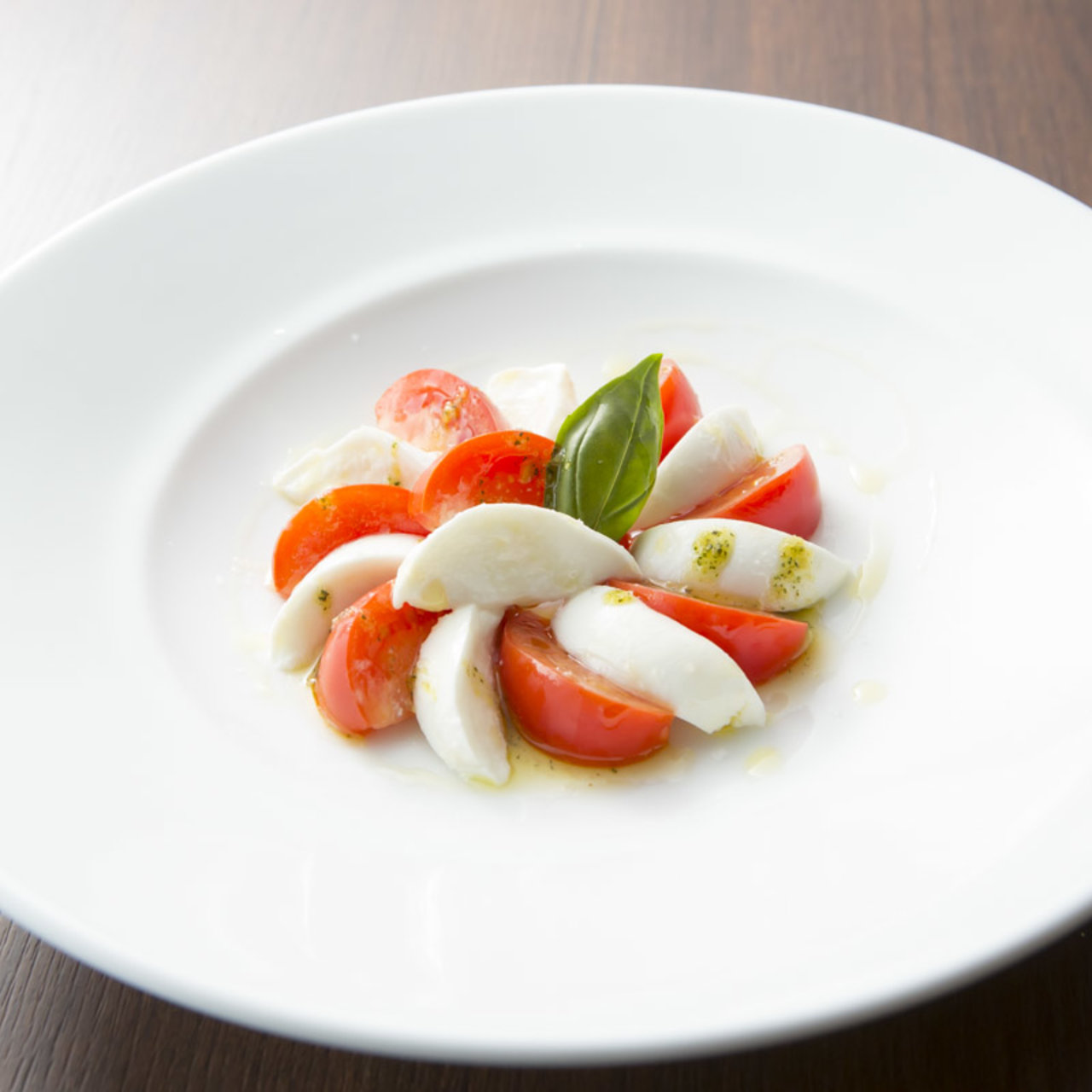 カプレーゼ(イタリアンダイニングレストラン ヴィヴァッカス)の口コミ一覧 おいしい!が増えるグルメアプリ「SARAH」