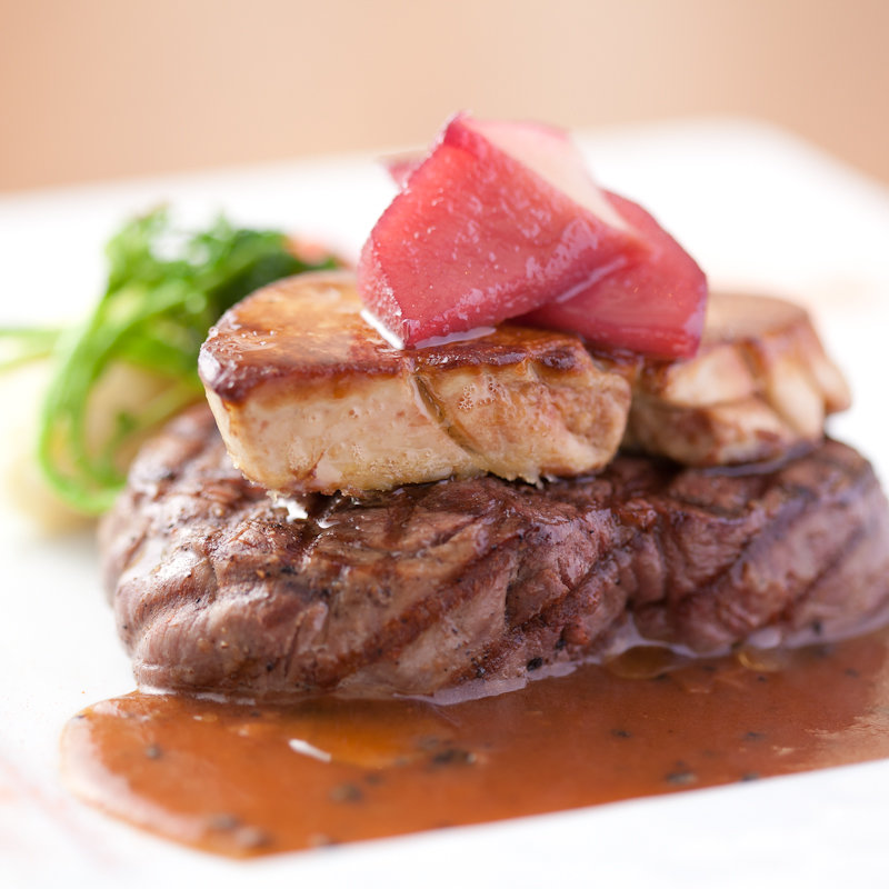 和牛とフォアグラのロッシーニ(ビストロ アトリ ～BISTRO LA ATORI～)