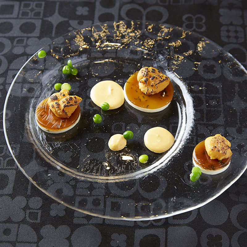 雲丹のジュレ　蚕豆と共に(レストランアラスカ フェスティバルタワー)