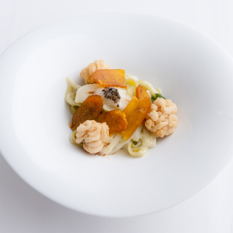 白子とからすみの野菜クリーム(リストランテ ウミリア)