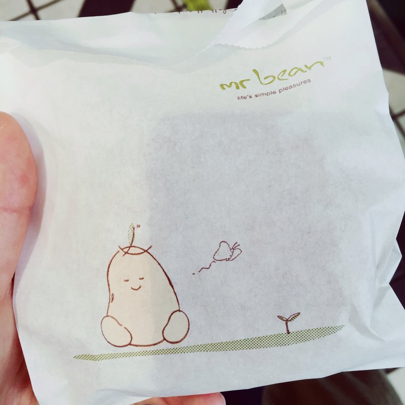 豆乳やき各種 1個160円～(mr bean)