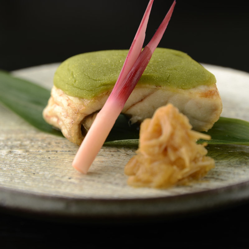 鰆の抹茶ソース(花山椒 （はなさんしょう）)