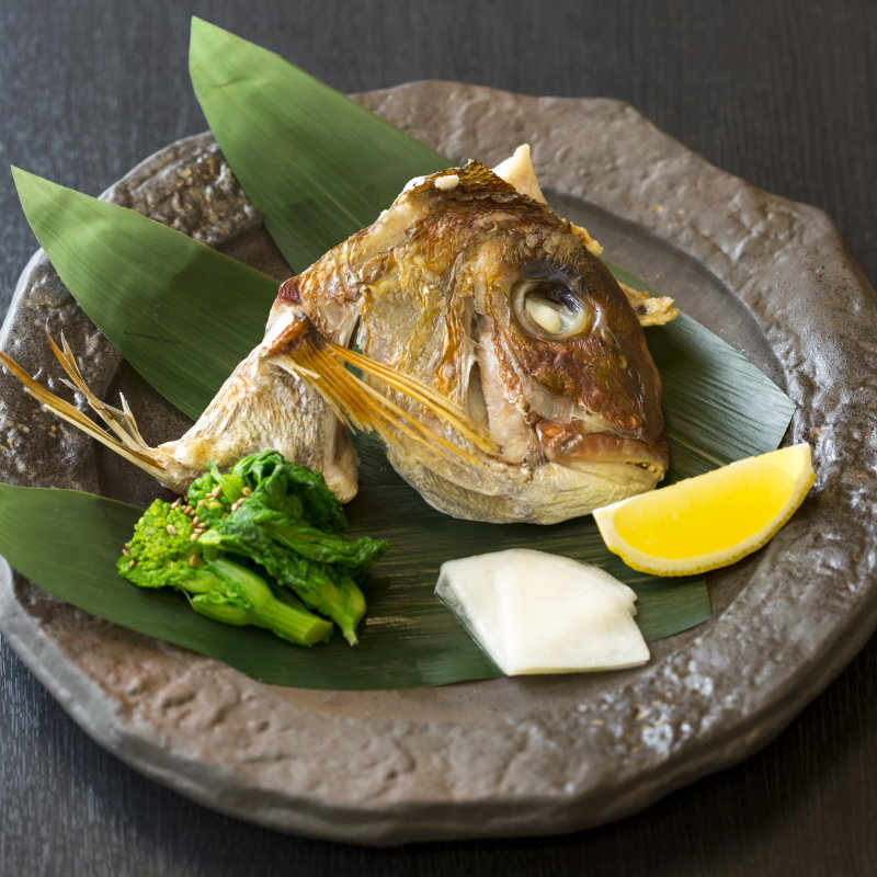 真鯛のカブト焼き(よし留)