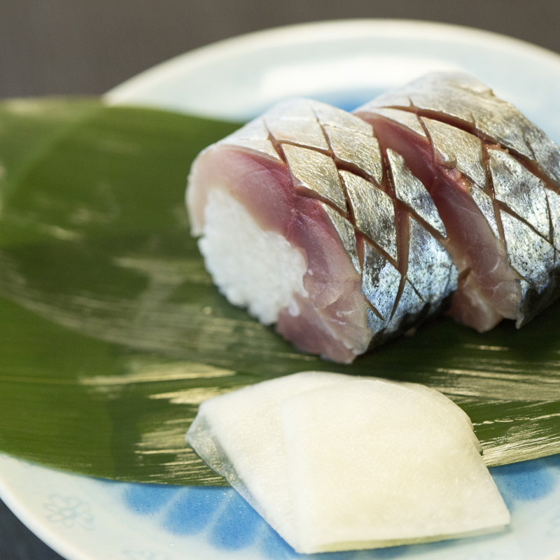 サバ鮨(よし留)