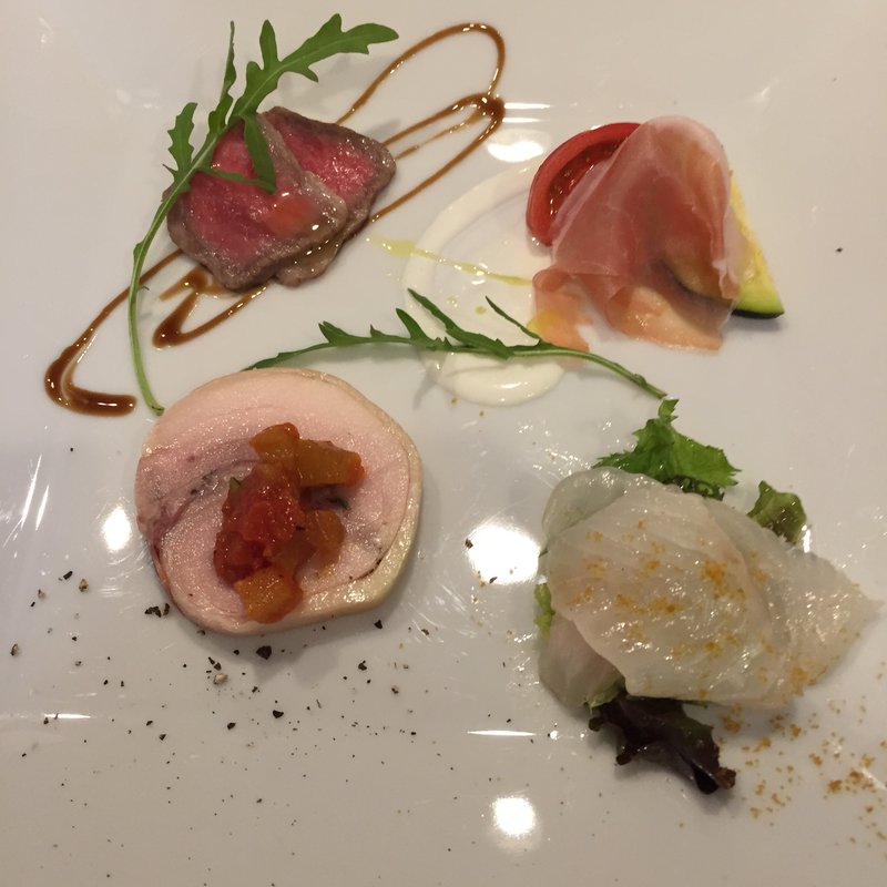 前菜の盛り合わせ (ランチ内)(ビアンカーネ)