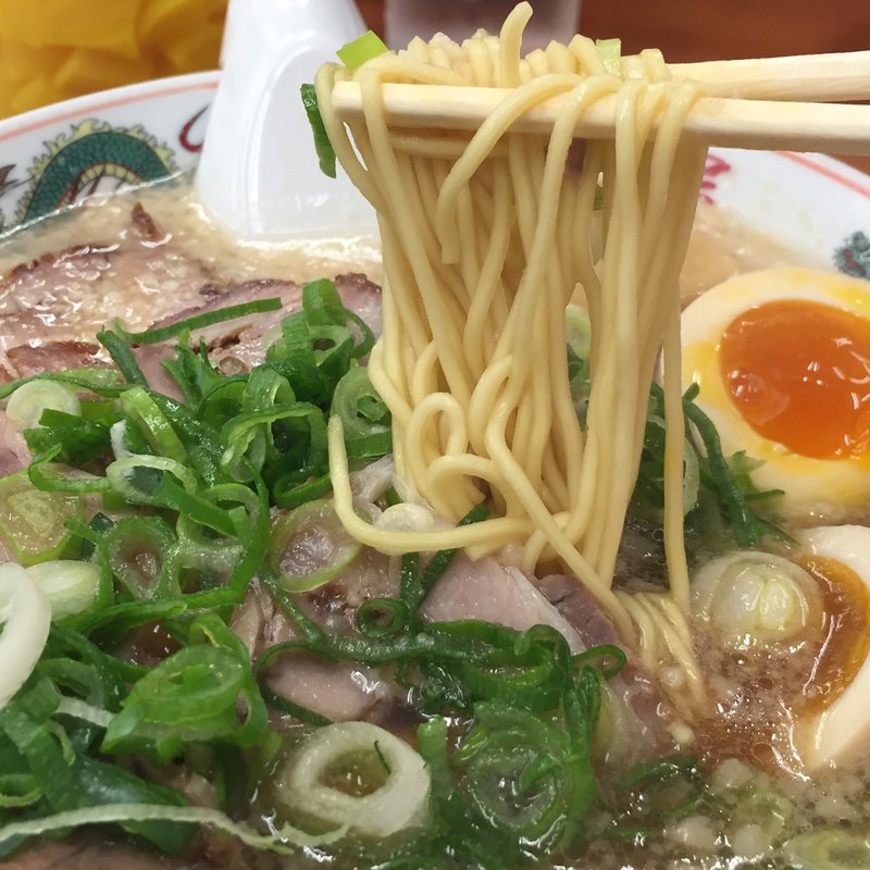 肉玉ラーメン(ラーメン魁力屋 本店 （かいりきや）)