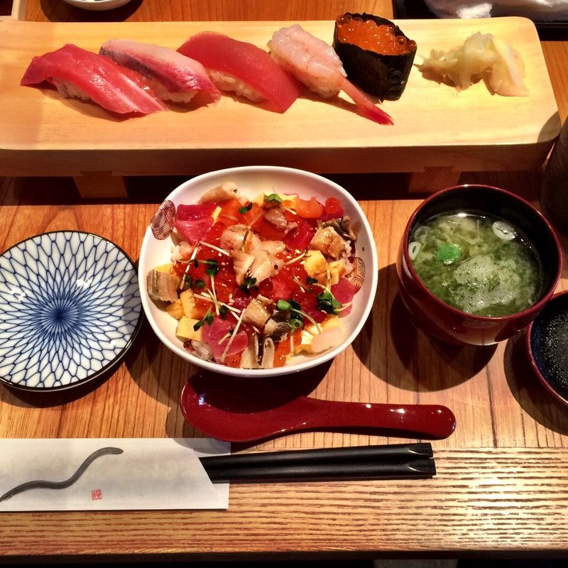 (MARINE & WALK 玉寿司)