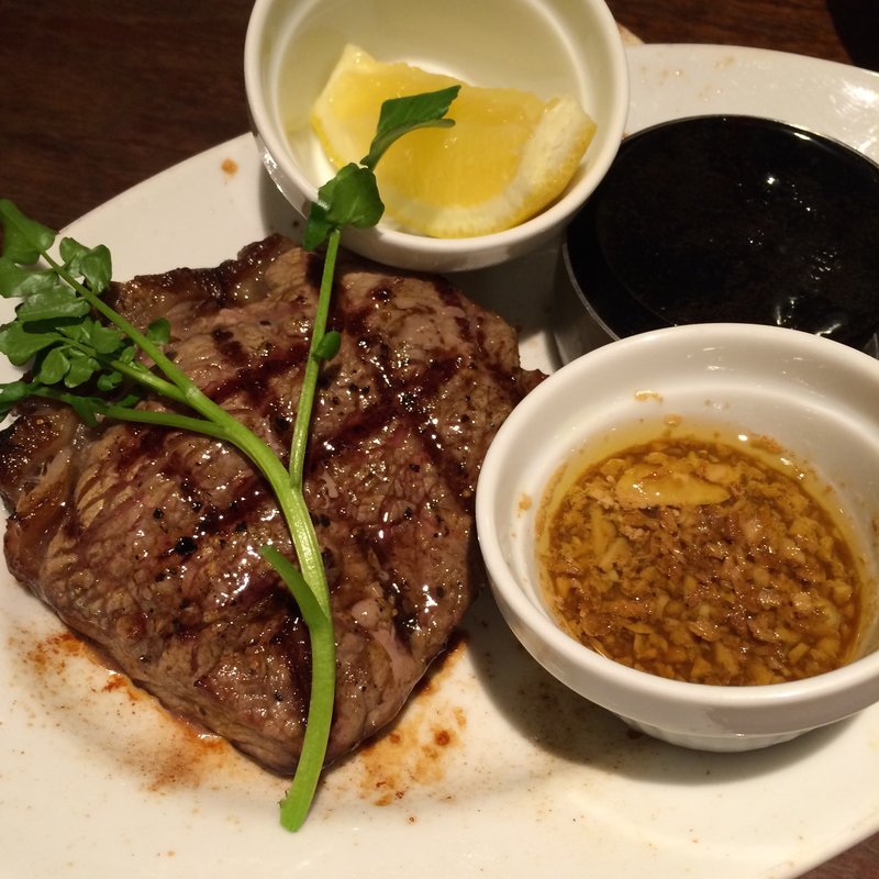 ステーキ キューブロール 150g(肉と牡蠣 市場)