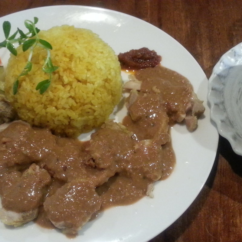 アヤムロブスセット(インドネシアキッチン BAGUS（バグース）)