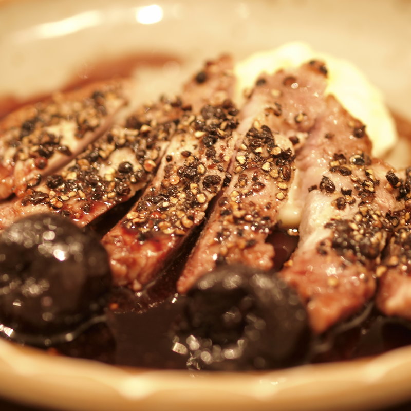 鶏肉のソテー　アンチョビ(サスワール （S/ASSEOIR）)