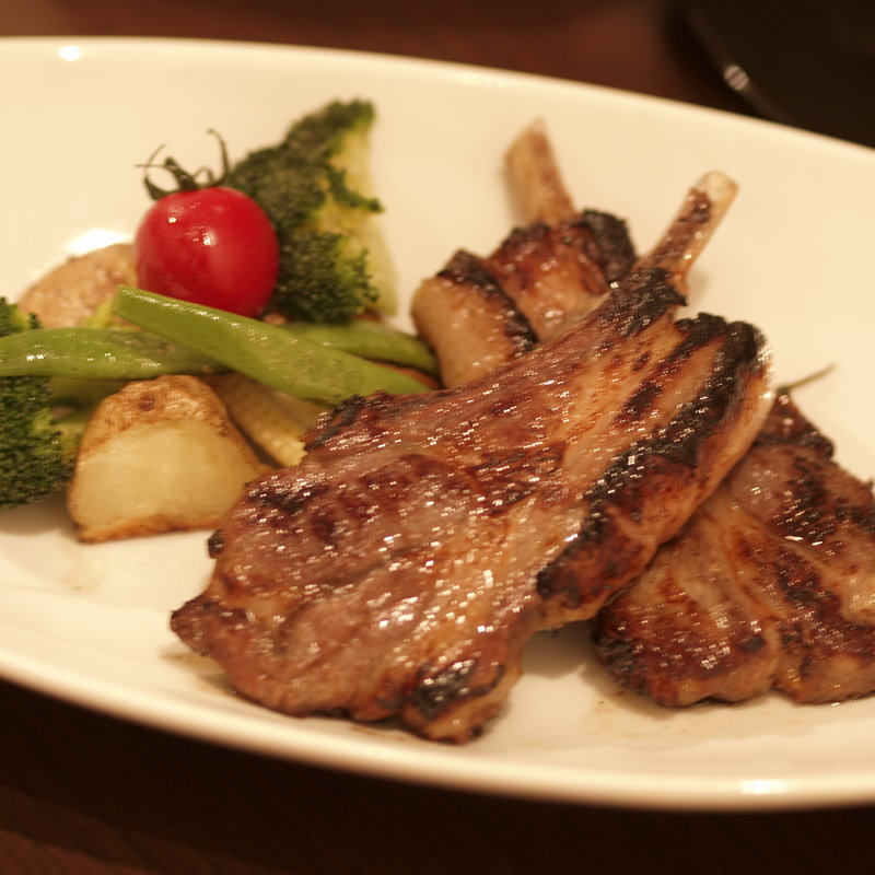 ラム肉のグリル(サスワール （S/ASSEOIR）)