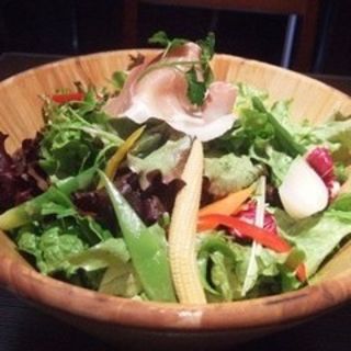 16品目野菜のデトックスサラダ（ハーフ）(beer&wine厨房tamaya八丁堀店)