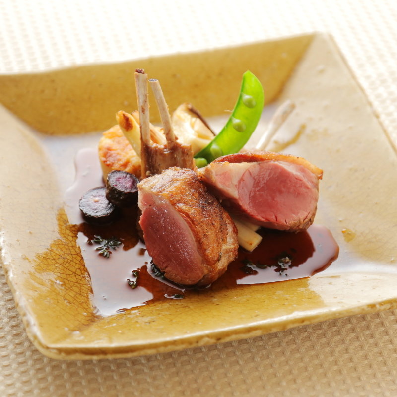 ラム肉のグリル(ルマルタンペシュール)