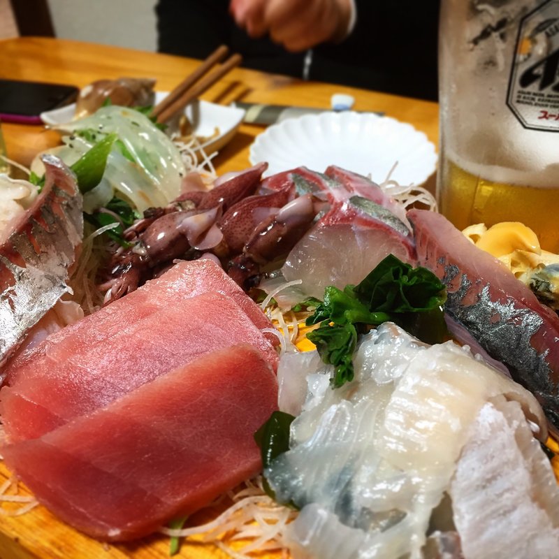 刺身盛り(居酒屋 よっちゃん)