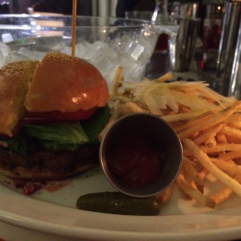 Roti Burger(ROTI ROPPONGI Wine&Craft Beer Brasserie)