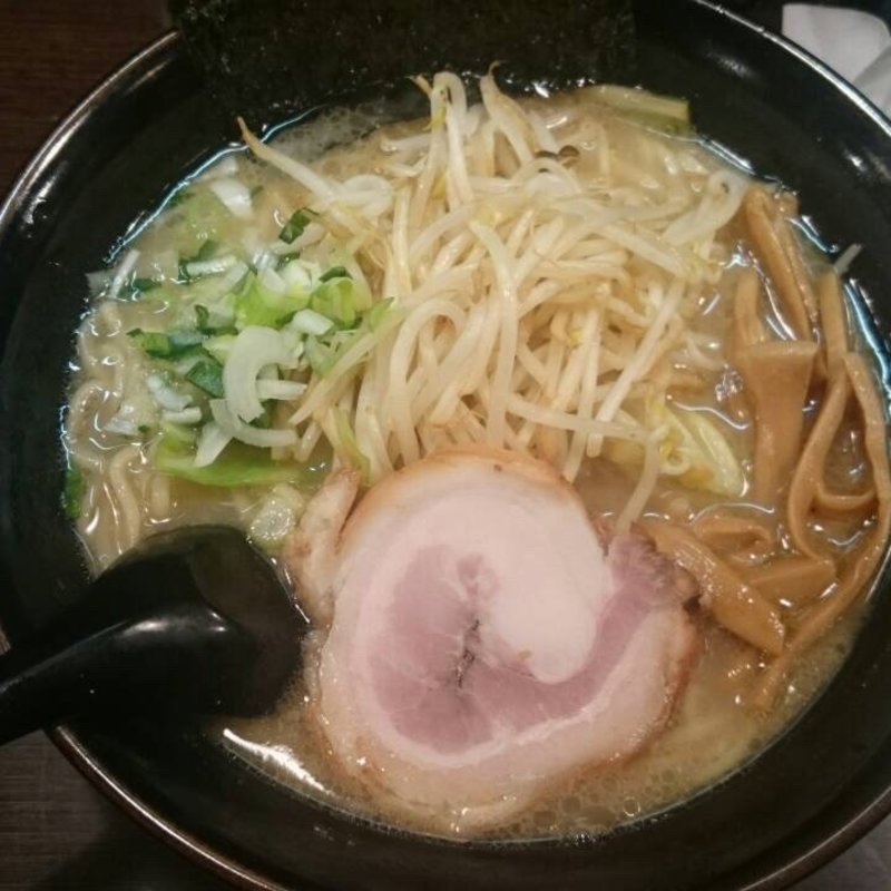 濃厚正油ラーメン(旬風 （麺　しゅんぷう）)