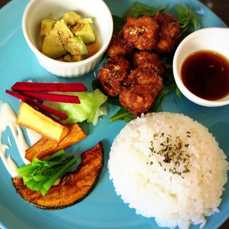 大豆ミートのから揚げプレート(No One Style Cafe)