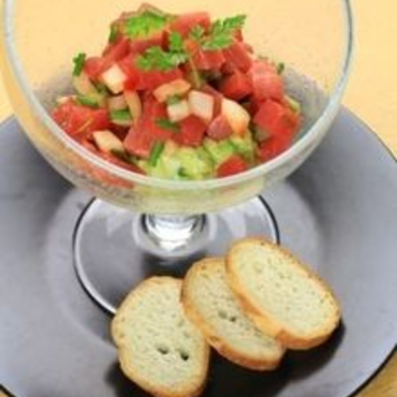 マグロとタルタルとアボカドサルサ(舞浜地ビール工房 Roti’s House イクスピアリ店)