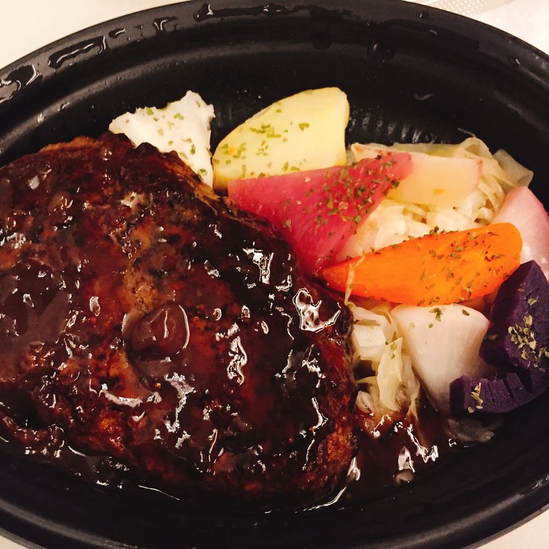 鹿肉のハンバーグ(ターブルオギノ エキュート品川店)