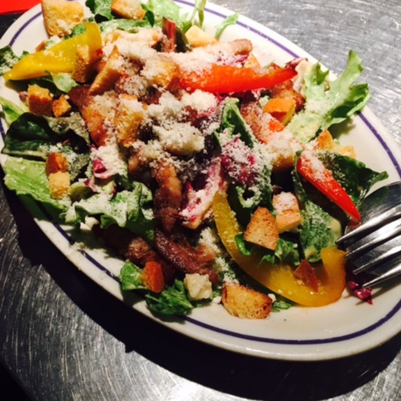 自家製ベーコンのシーザーサラダ(Vinoteca Messina)