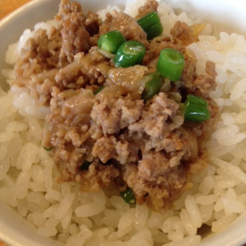 豚のバターいため丼(麺堂 HOME)