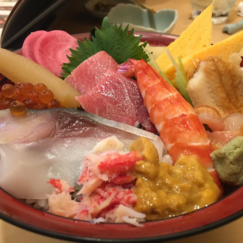 特選ちらし丼(築地すし好 総本店)