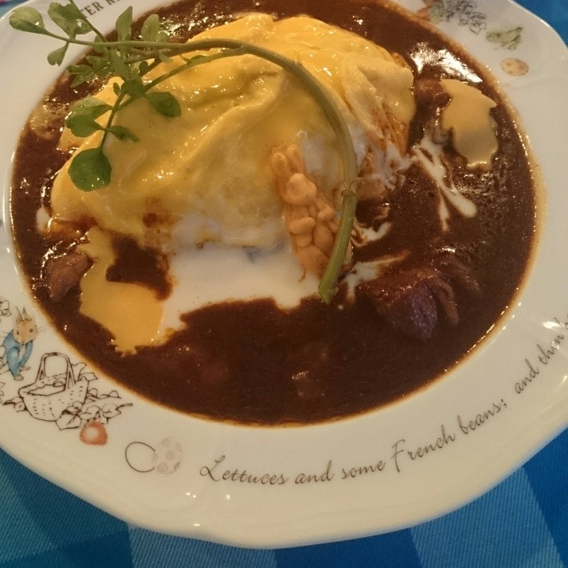 ビーフシチューオムライス(ピーターラビットガーデンカフェ 自由が丘)