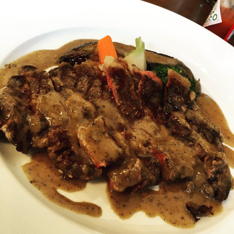 サーロインステーキ黒こしょうソース(旬彩ぷらんたん)