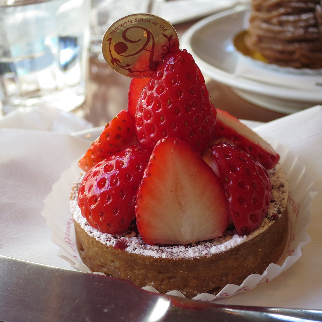 タルトレット オ フレーズ パティスリーサロン ドゥ テ アミティエ Patisserie Salom De The Amitie の口コミ一覧 おいしい一皿が集まるグルメコミュニティサービス Sarah