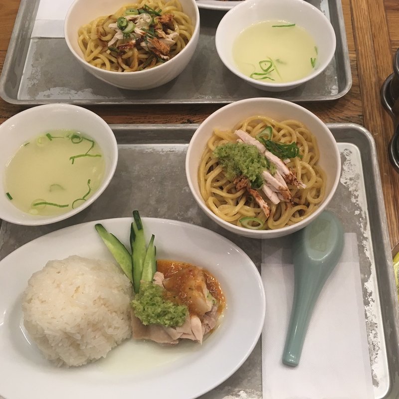 ハーフ&カオマンガイ(マンゴツリーキッチン グランフロント大阪)