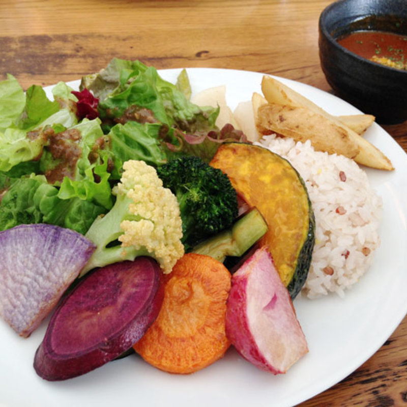 たっぷり野菜のカレープレート(八十八夜 吉祥寺)