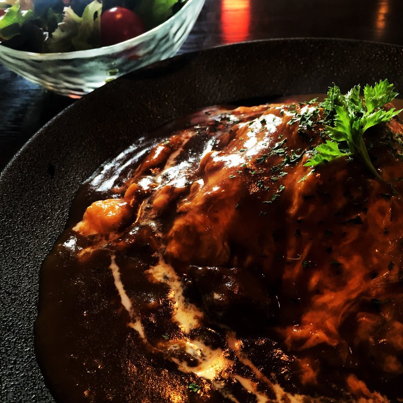 カレーオムライス/サラダ、ドリンク付(キヘイ カフェ （KIHEI CAFE）)