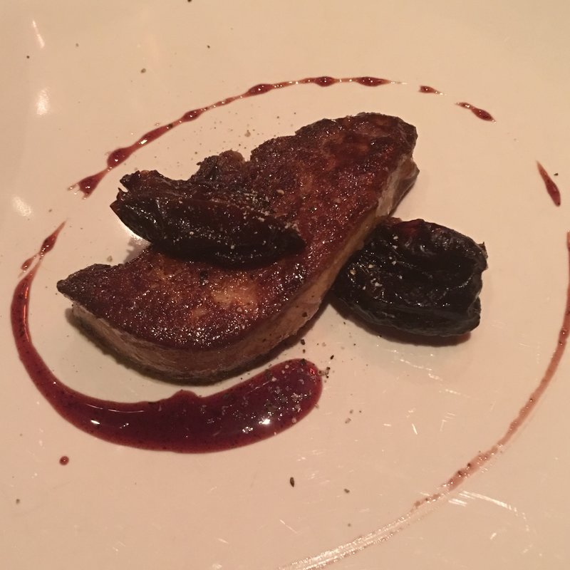 フォアグラのソテー  果実ソース(ビストロ チカラ)