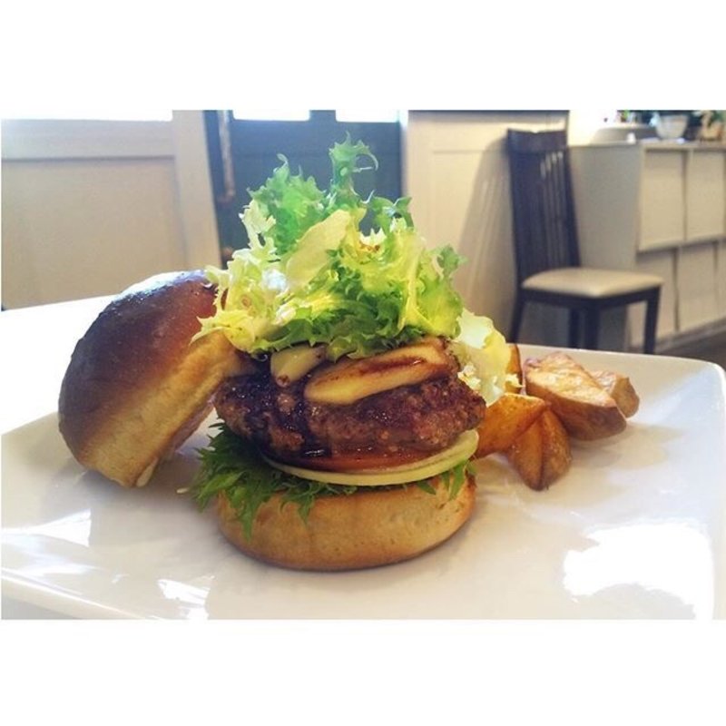 洋梨とエンダイブのバルサミコソース(JACK's KITCHEN)