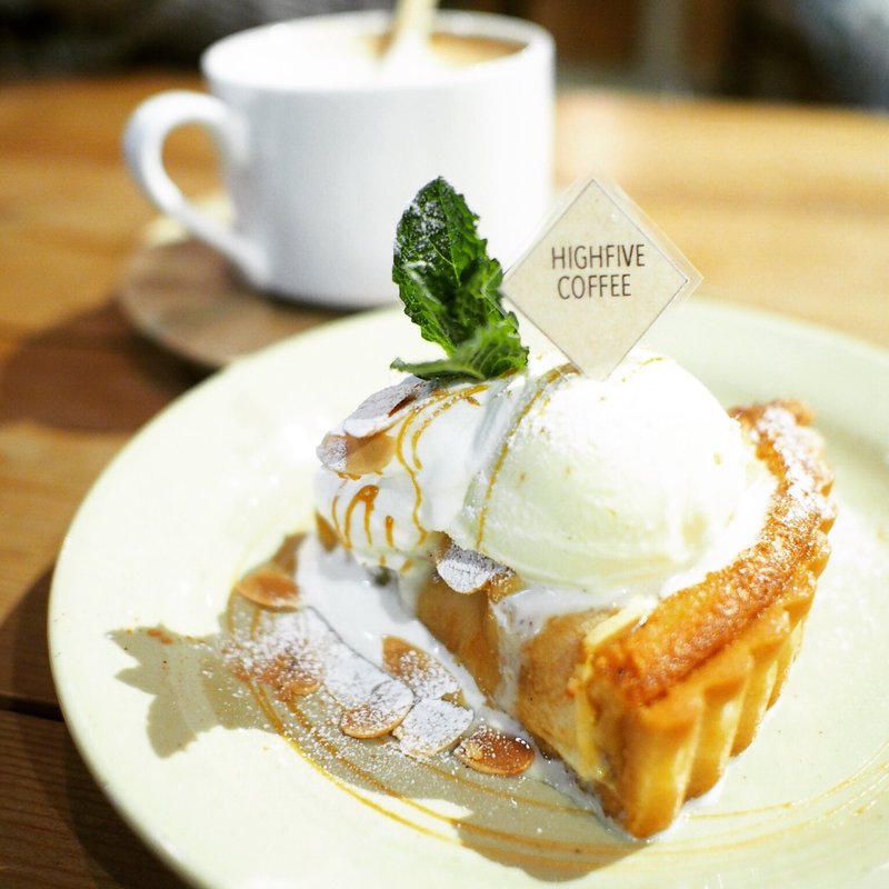 アップルタルト(HIGHFIVE coffee)