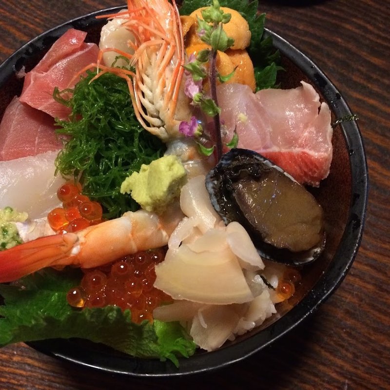 海鮮ちらしセット(のれんと味 だるま料理店 （のれんとあじ だるまりょうりてん）)