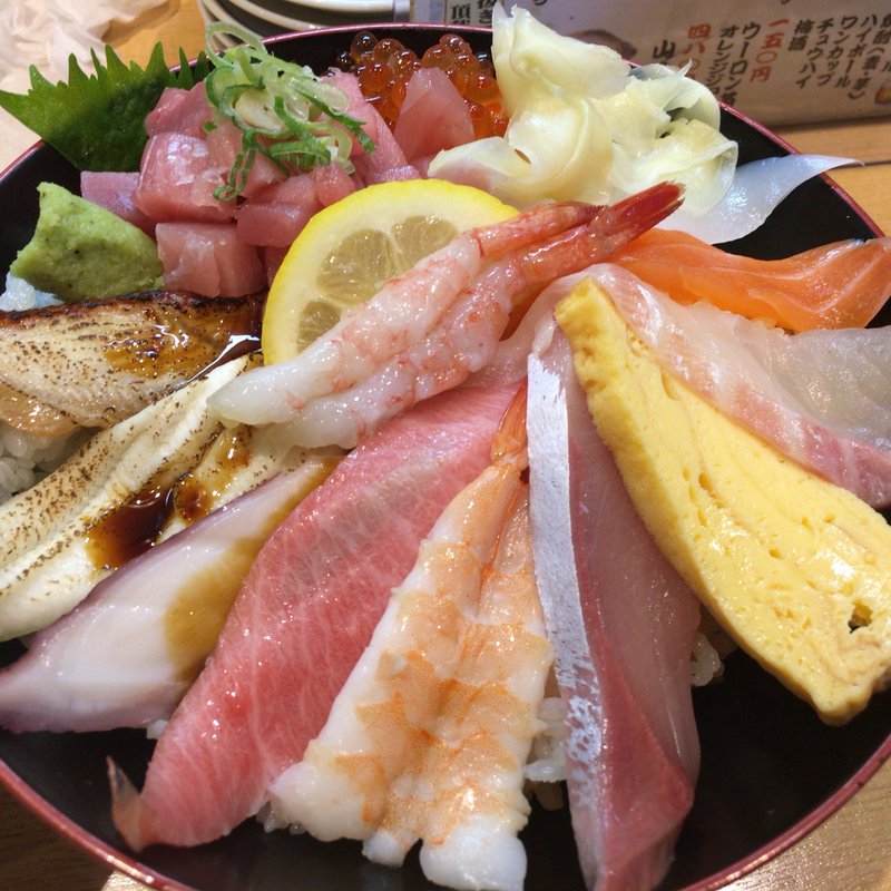 えびす特上海鮮丼(魚河岸のすし えびす 三宮東店)