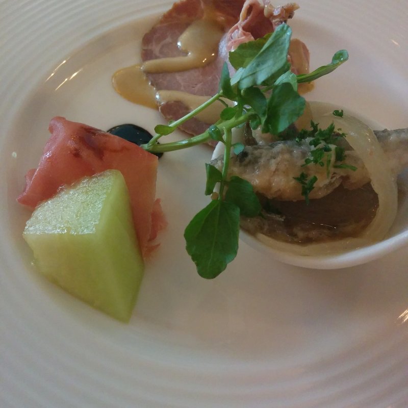 ハムの盛り合わせ(恵比寿es)