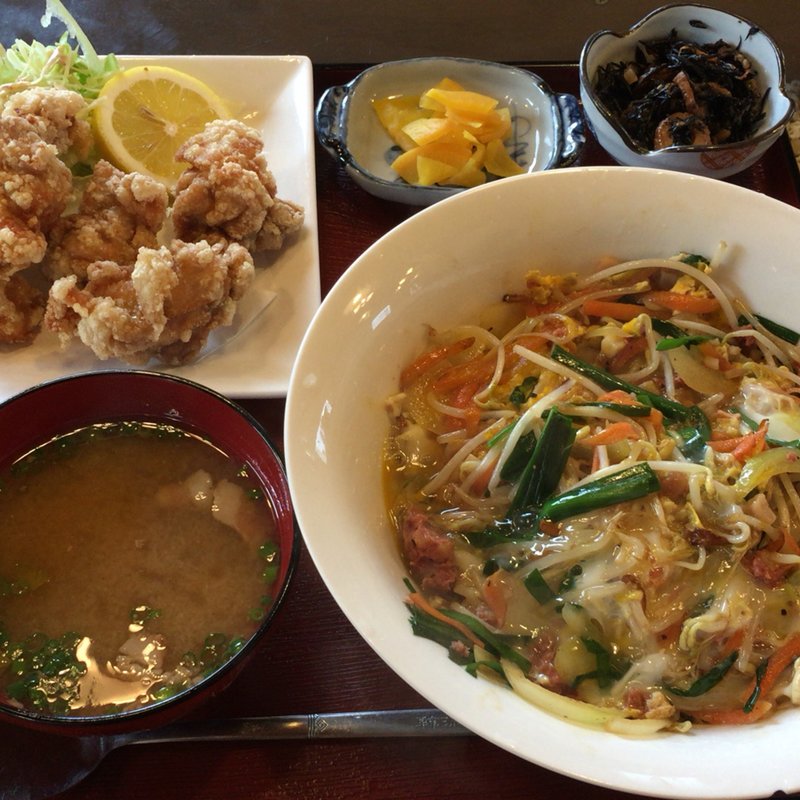 沖縄ちゃんぽん定食（＋唐揚げ単品）(ハナイチ デアマール)