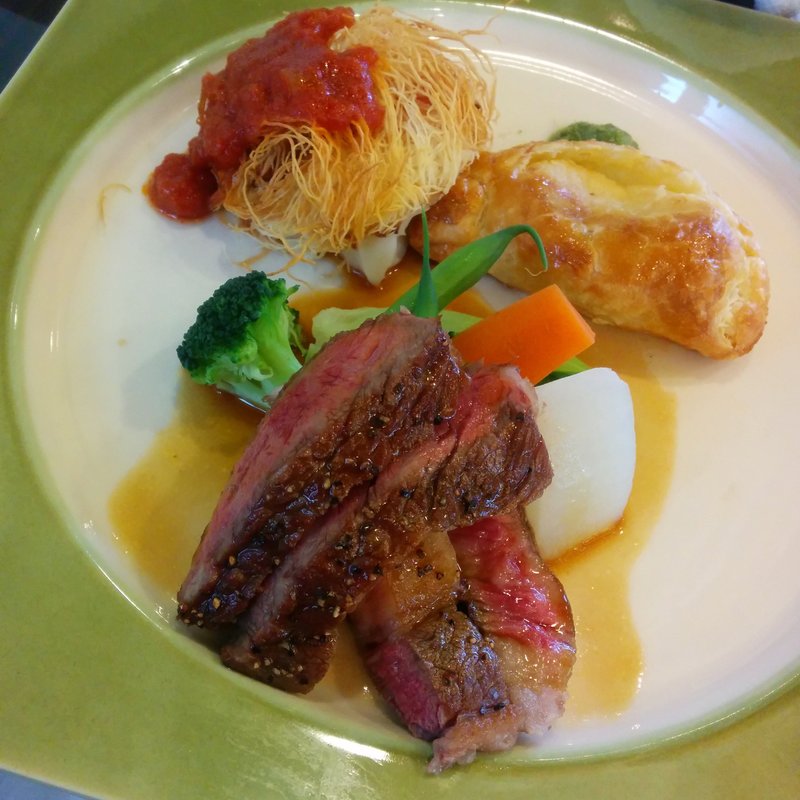 自家製チーズをたっぷり包んだチーズコロナ(チーズフォレスト)