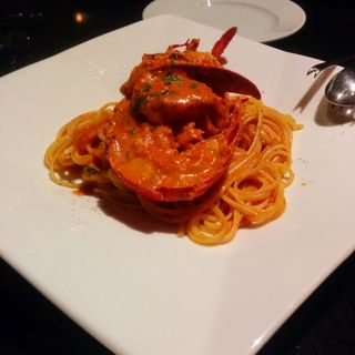 オマール海老のリングイネピッコレ　トマトクリームソース(GODDESS （ゴッデス）)