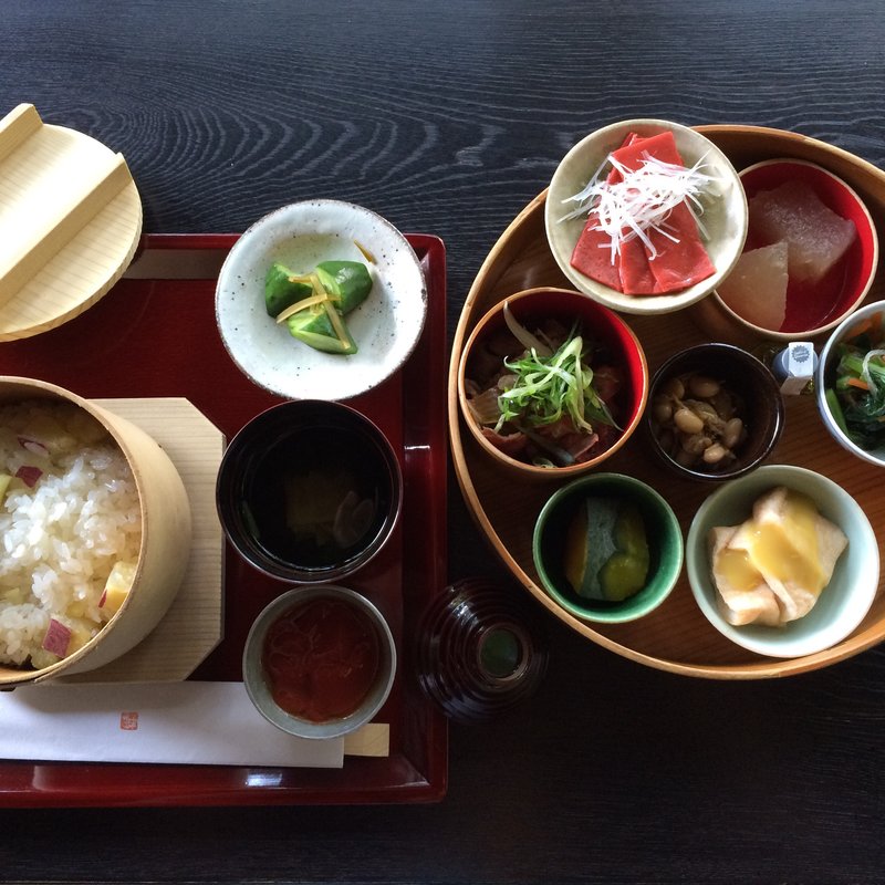 たねや膳（近江のおばんざい七品付）(たねや日牟禮の舎 )