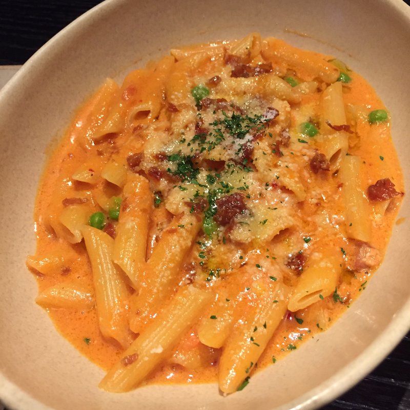 ペンネ トマトクリームソース(ウルフギャング・パックPIZZA BAR アレア品川店)