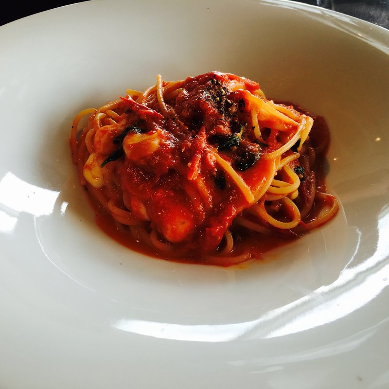 フレッシュトマト バジルモッツァレラスパゲティーニ(XEX愛宕グリーンヒルズ サルヴァトーレクオモブロス （XEX ATAGO GREEN HILLS / Salvatore Cuomo Bros.）)