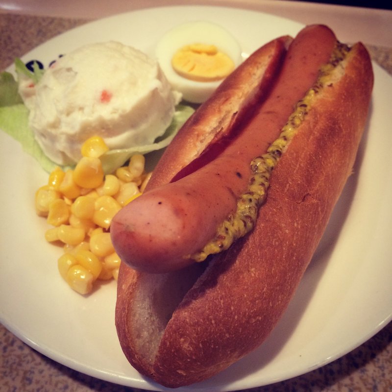 ホットドックブランチ(ビア&カフェ BERG（ベルク）)