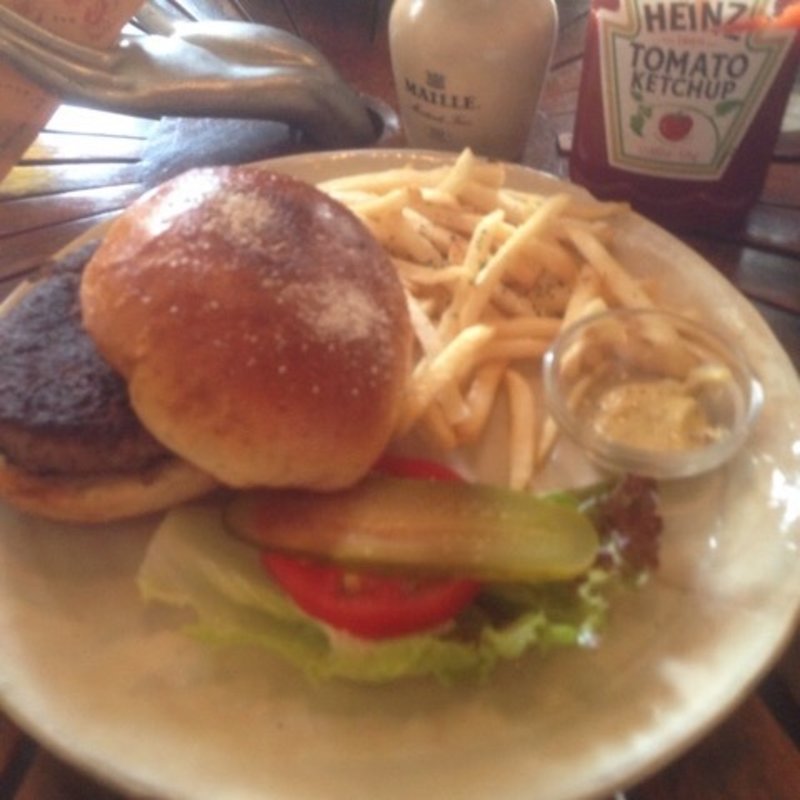 ハンバーガー（ハーフサイズ）(Days386 （デイズサンハチロク）)