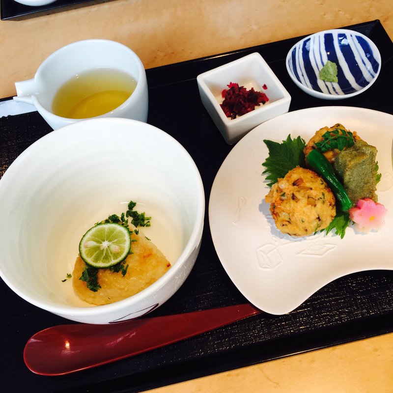 お昼のとうふ料理コース(京とうふ藤野本店/TOFU CAFE FUJINO （キョウトウフフジノトウフカフェフジノ）)