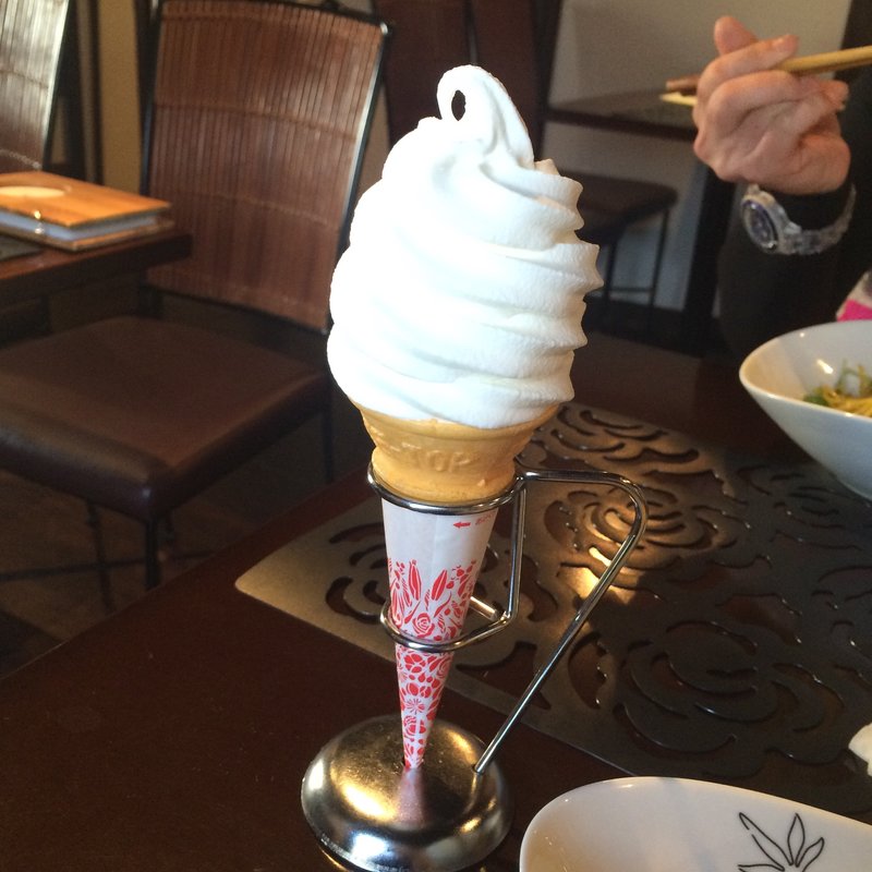 美山ソフトクリーム(月のとき )